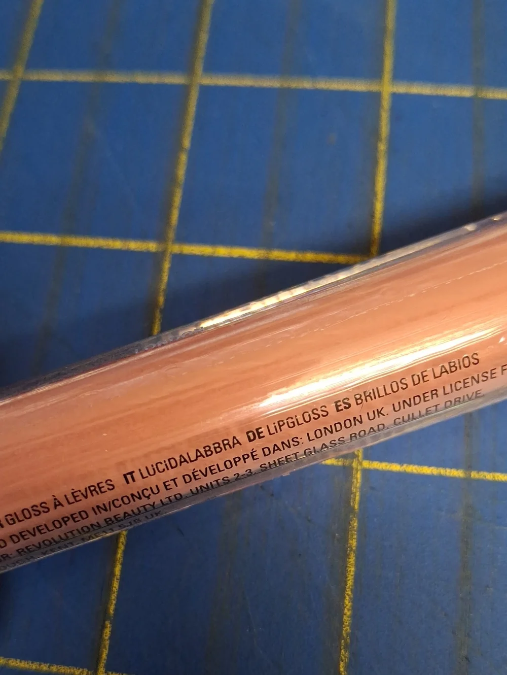 Revolution Makeup Obsession Creamy Lip Gloss 5ml New Sealed Tube - Resolute